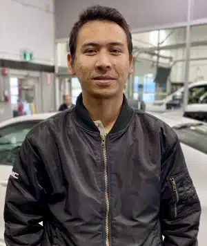 Mohsin Raza Service Advisor